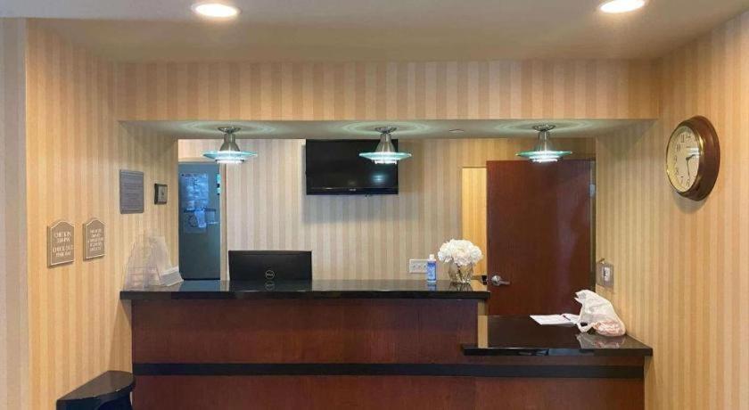 Americinn By Wyndham ออชคอช ภายนอก รูปภาพ